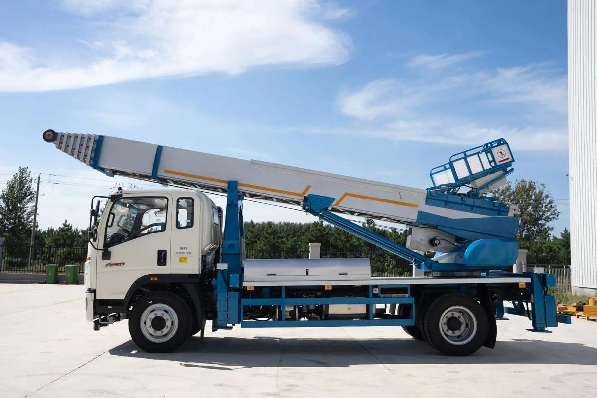 乐安县云梯上料车租赁费用