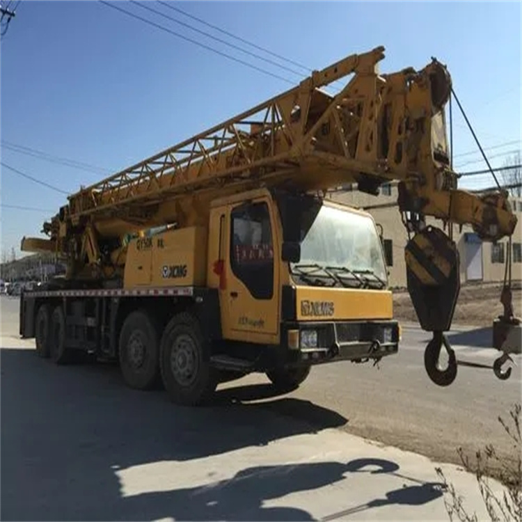 乐安县吊车吊挖机的正确办法